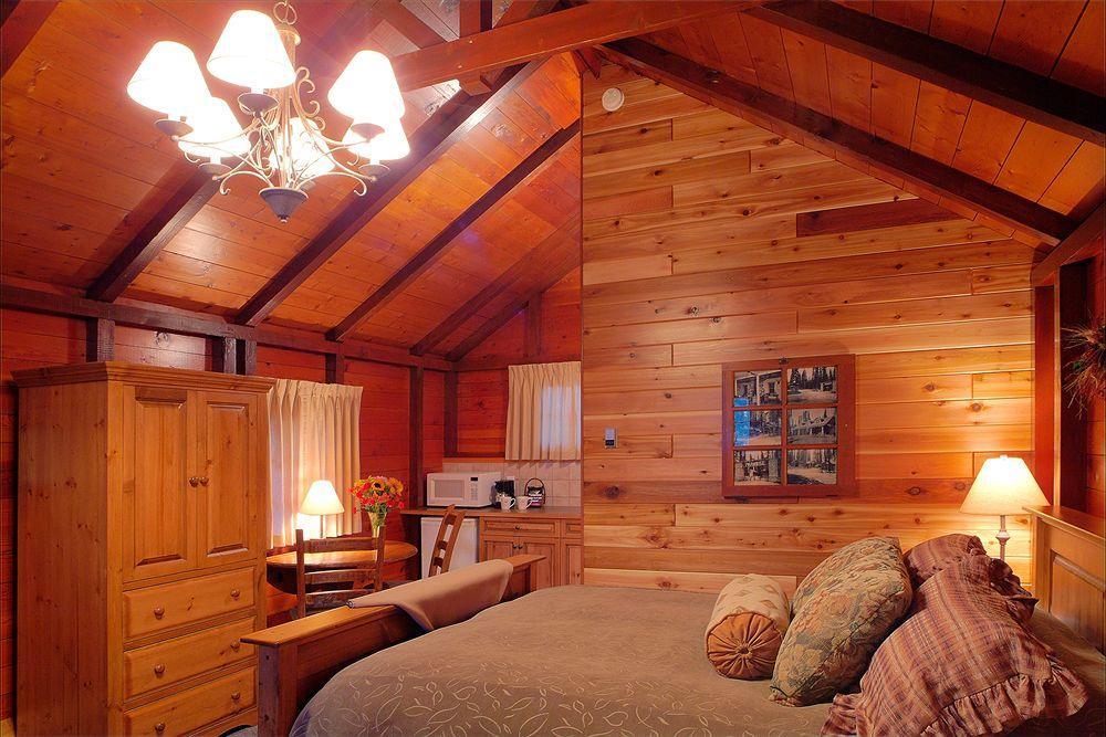 Paradise Lodge And Bungalows Lake Louise Εξωτερικό φωτογραφία