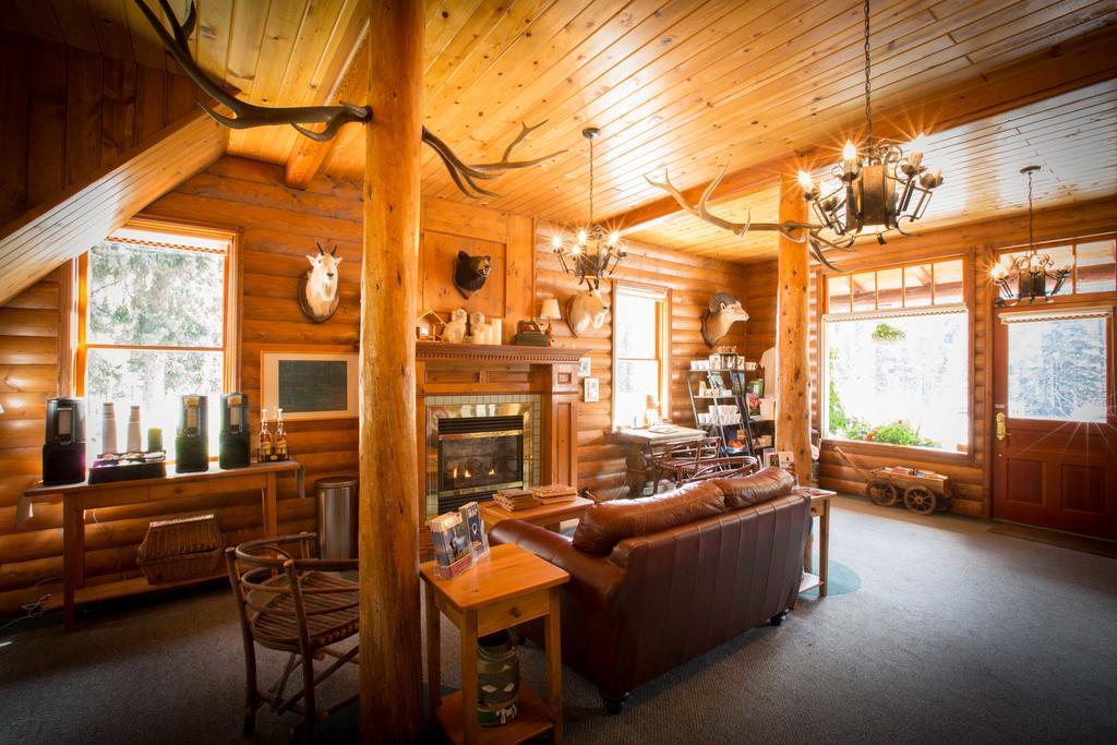 Paradise Lodge And Bungalows Lake Louise Εξωτερικό φωτογραφία