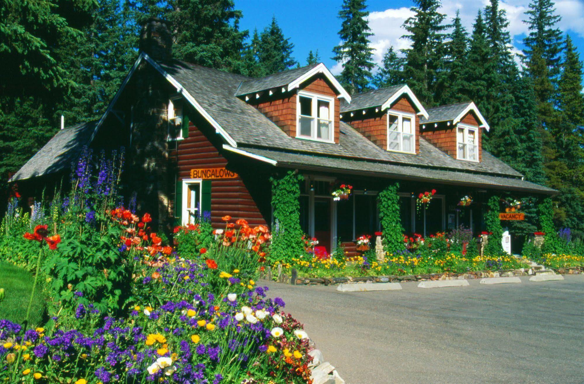 Paradise Lodge And Bungalows Lake Louise Εξωτερικό φωτογραφία