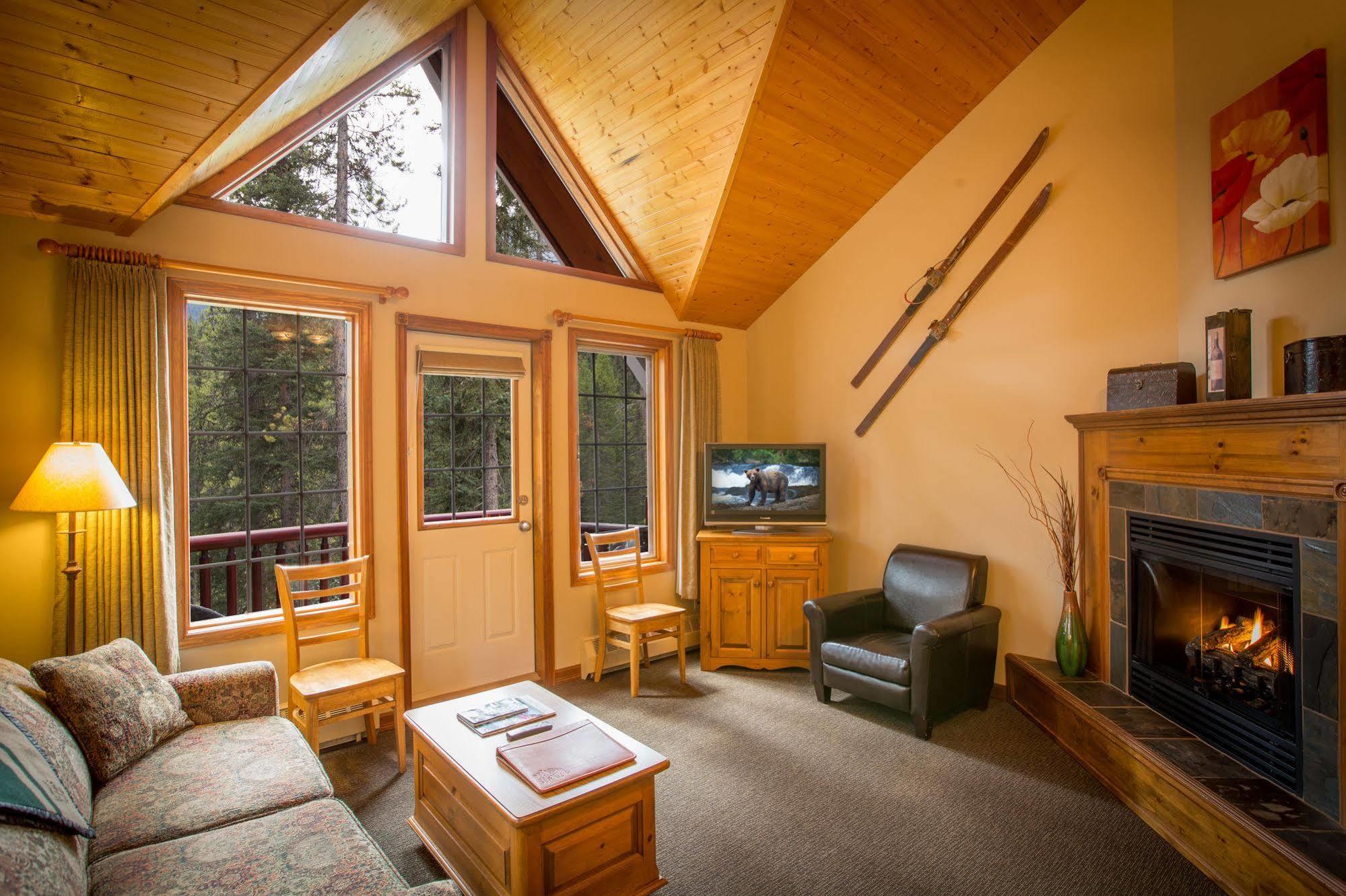 Paradise Lodge And Bungalows Lake Louise Εξωτερικό φωτογραφία