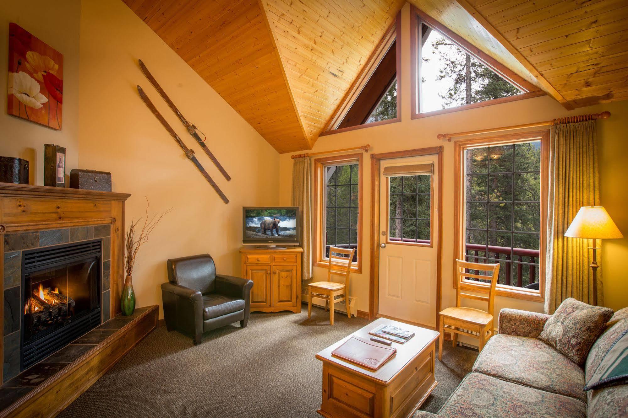 Paradise Lodge And Bungalows Lake Louise Εξωτερικό φωτογραφία